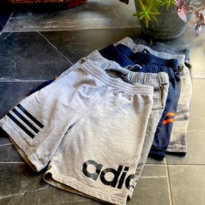 6 pairs boys’ shorts size 6-7